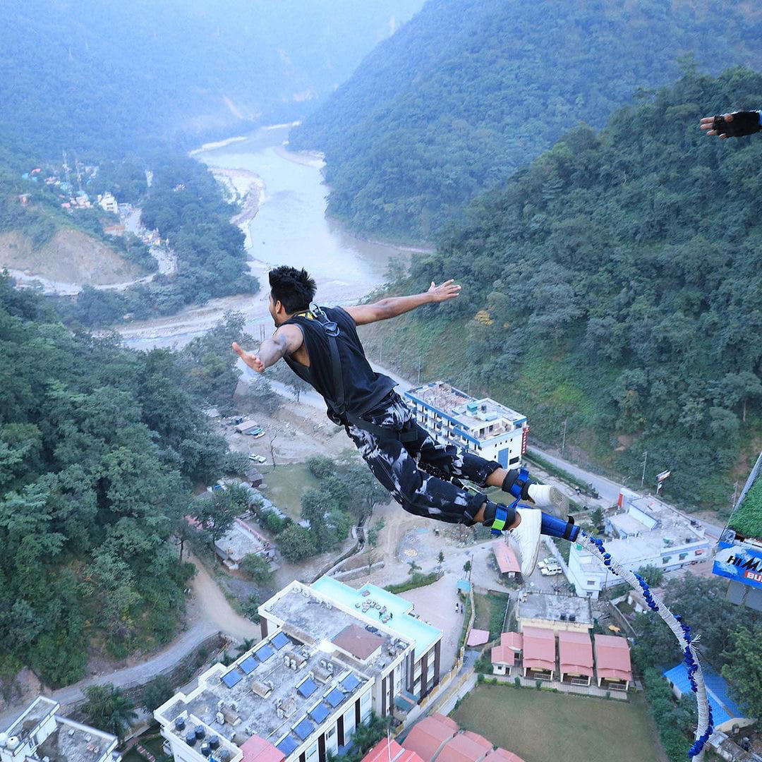 bungee jumping