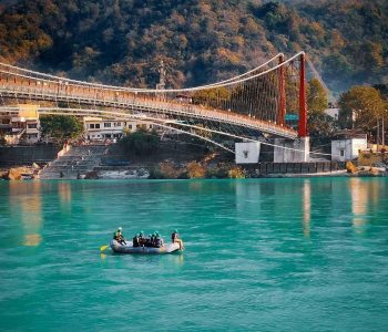 white water rafting in rishikesh